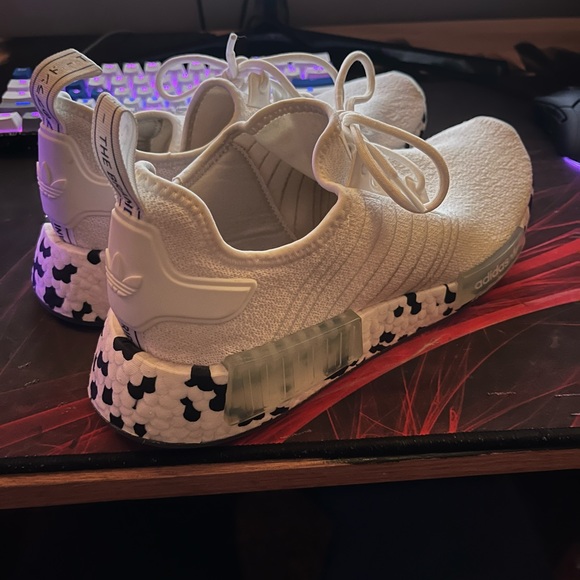 NMD R1 - Picture 2 of 3